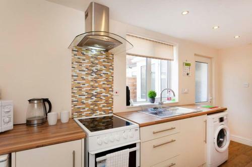 Apartamento Silver Stag, Comfortable, Spacious And Convenient 2 Bed House