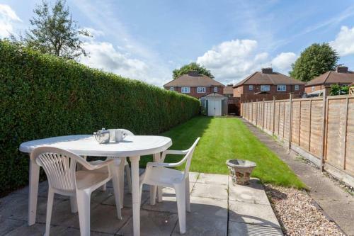 Apartamento Silver Stag, Comfortable, Spacious And Convenient 2 Bed House