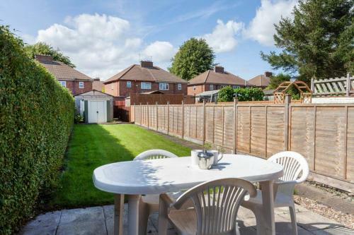 Apartamento Silver Stag, Comfortable, Spacious And Convenient 2 Bed House