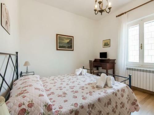Beautiful Holiday Home In Montedinove With Shared Pool