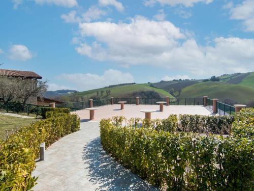 Beautiful Holiday Home In Montedinove With Shared Pool