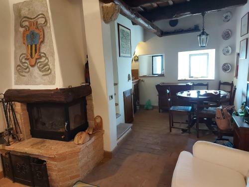 Castello Montelagello 5 Posti Letto.