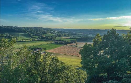 Six-bedroom Holiday Home In Beauville