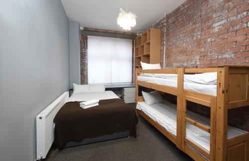 Mason Street Apartment Sleeps 16