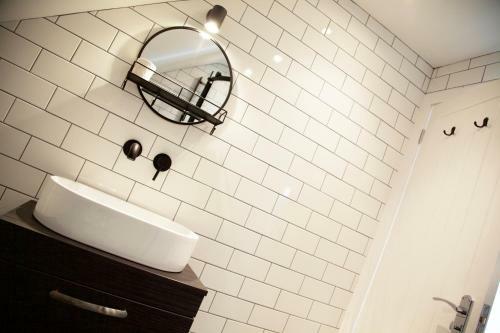 The Barbershop Apartments