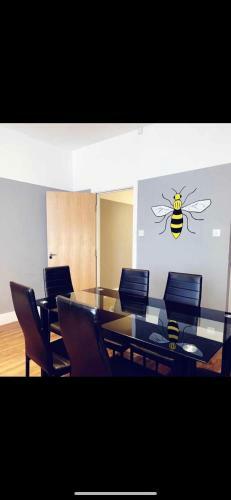 Spacious Shude Hill Apartment With Balcony