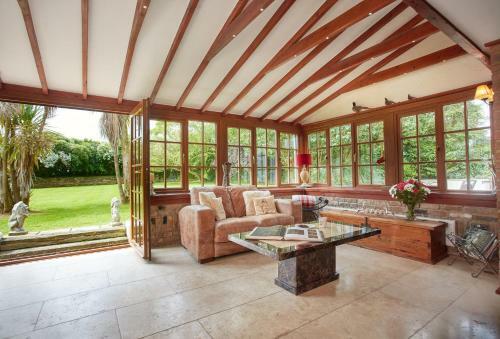 The Manor At Bumbledown