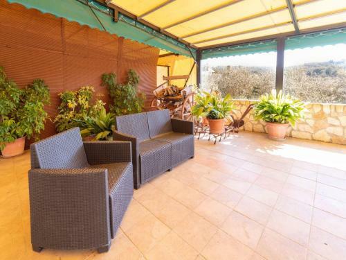 Pleasant Holiday Home In Priverno With Swimming Pool