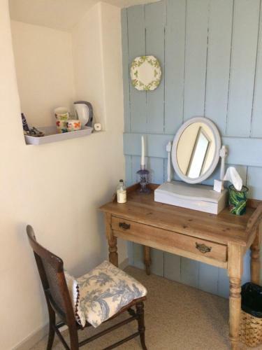 Dewberry Cottage Bed And Breakfast