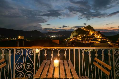 Bed & Breakfast Terra Del Sasso Suites