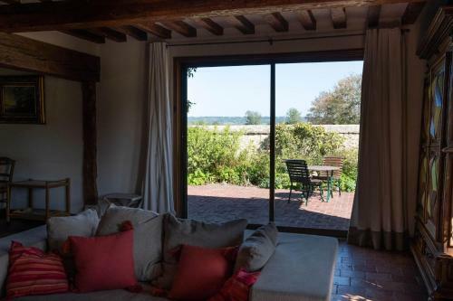 Maison "jardin Gaillard" Disposant D'une Piscine Chauff�e