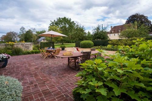 Maison "jardin Gaillard" Disposant D'une Piscine Chauff�e