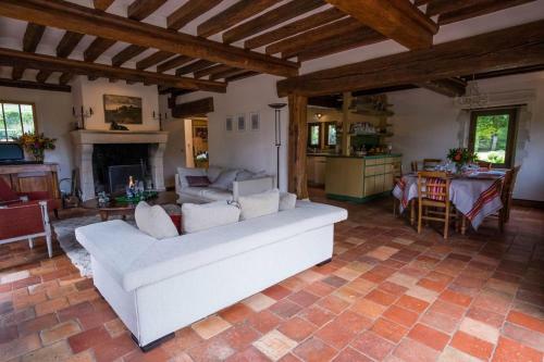 Maison "jardin Gaillard" Disposant D'une Piscine Chauff�e