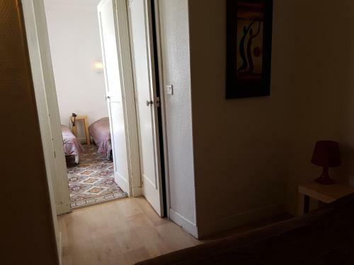 Hotel H�tel Des Po�tes Avec Garage Priv�