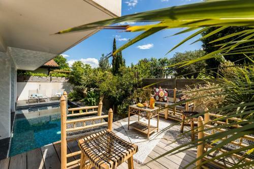 Tropical Keyweek Beautiful Architect Villa With Swimming Pool In Bidart