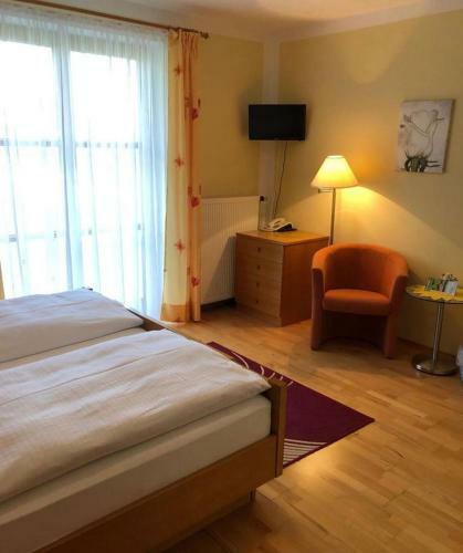 Hostal G�stehaus Bauer Am Golfplatz
