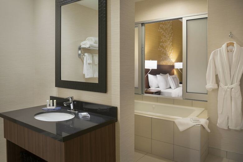 Hotel Country Inn And Suites Ottawa West
