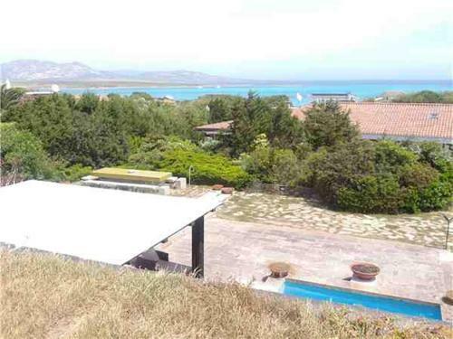 Villa Di Design Con Il Tetto Verde