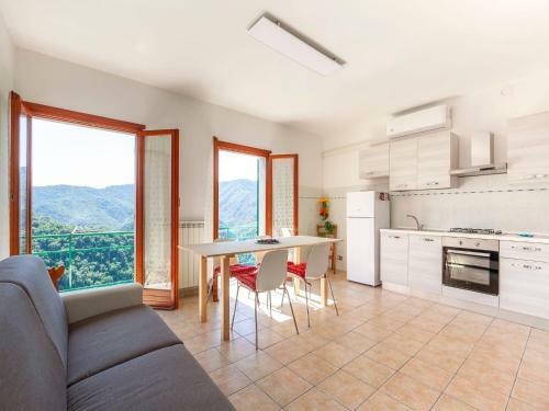 Cosy Apartment In Avegna Overlooking Stunning Panoramic View