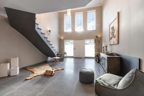 Apartamento Newly Built Villa In A Classicistic Style