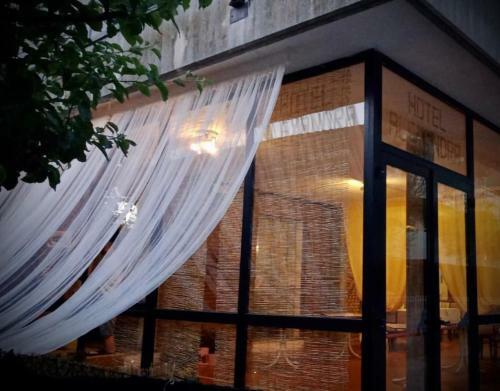 Hostal Room In Bb - Hotel Villa Alexandra - Room For 4