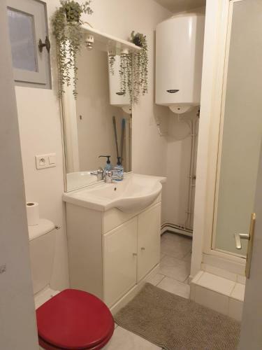 Apartamento Nouveau: Studio Confortable, Propre Et Lumineux