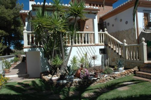 Bed & Breakfast Villa Madnis