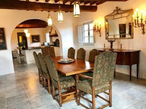 Inviting Villa At Cortona With Private Fenced Garden