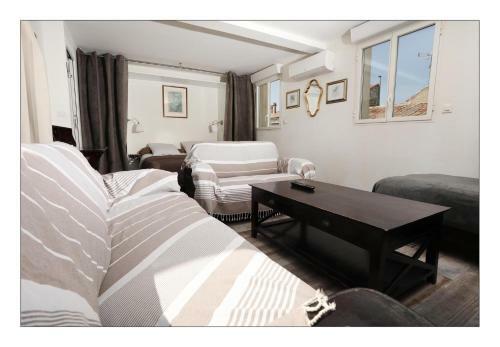 Maison D'exception Au Coeur De N�mes Le Onze