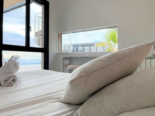 Villa Vue Imprenable Avec Piscine Chauff�e