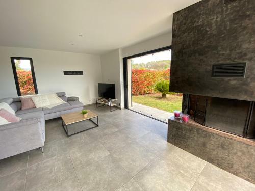 Belle Villa Avec Piscine - Clim - 8 Personnes