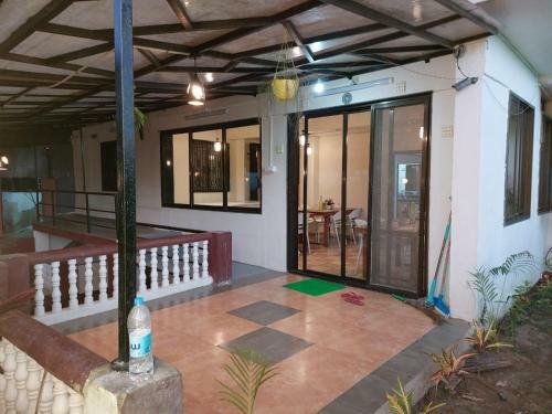 Hotel Oyo 87514 The Retreat Villa