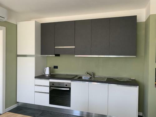 Casa Verde, Dongo, Lago Di Como