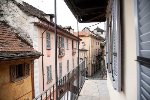 Hostal Dimora Domese