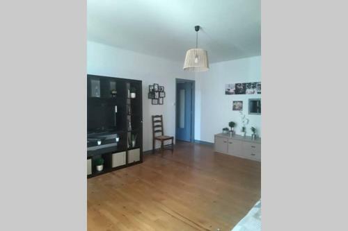 Apartamento Appartement Chaleureux De 82m2 Proche De Vulcania