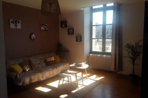 Apartamento Appartement Chaleureux De 82m2 Proche De Vulcania