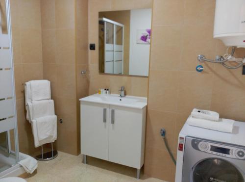 Apartament Via De L'imperi Rom�