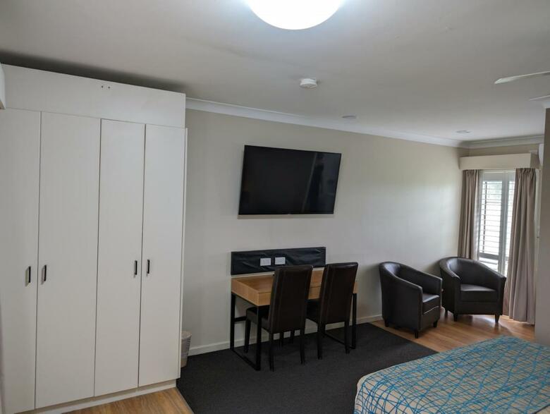 Australian Homestead Motor Lodge