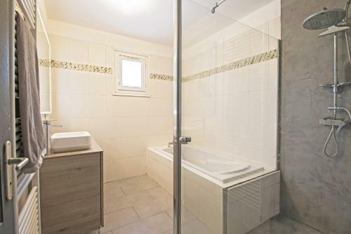 Villa Cocooning, Piscine, Wifi, 10min Montpellier