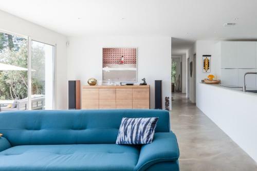 Grande Villa Design Avec Piscine Au Calme