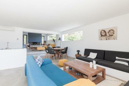 Grande Villa Design Avec Piscine Au Calme