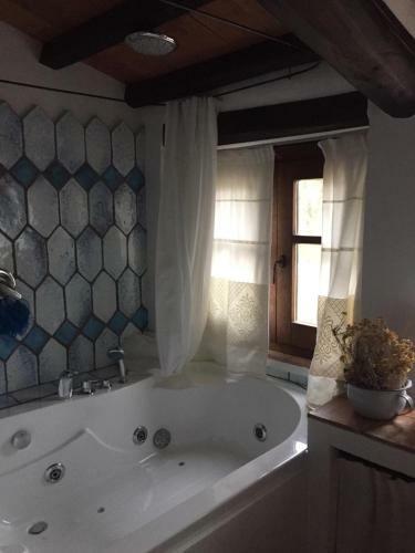 Bed & Breakfast Domo De Enas