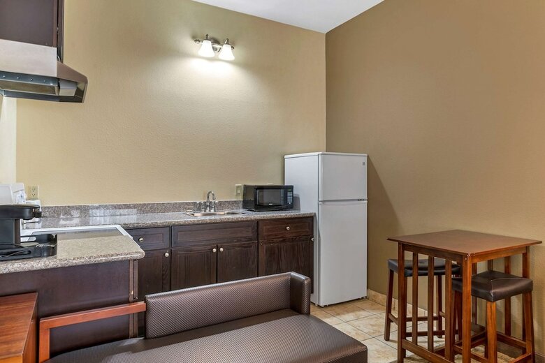 Hotel Comfort Suites Eugene