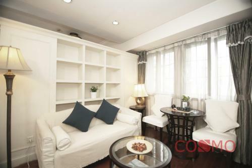 Aparthotel Ladoll Service Apartments