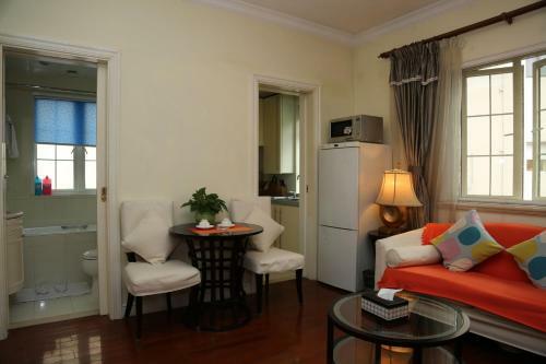 Aparthotel Ladoll Service Apartments