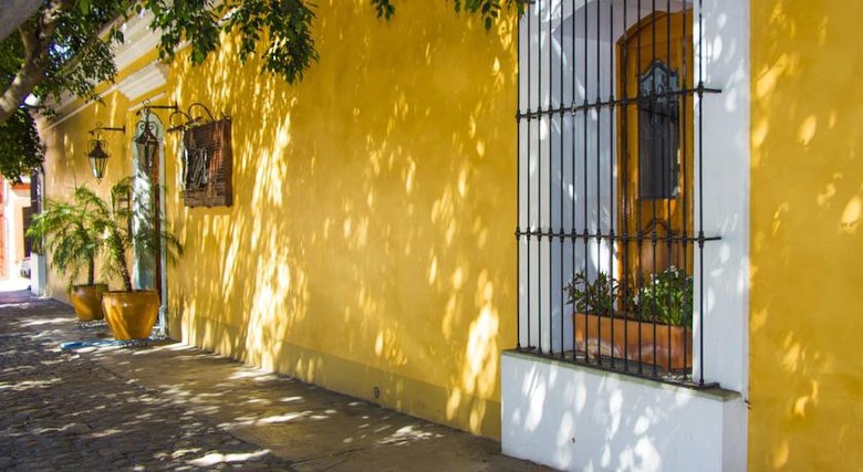 Los Pilares Hotel