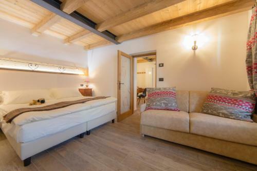 Maison Julie-lungo La Via Francigena