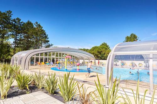 Charmant Mobile-home 6 Personnes - Camping 4*