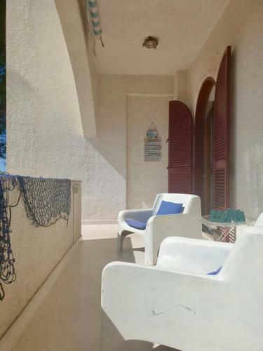 Casa Vista Mare Su Tre Piani Con Giardino