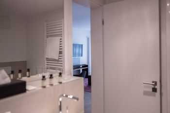 Aparthotel Suytes Business Studios